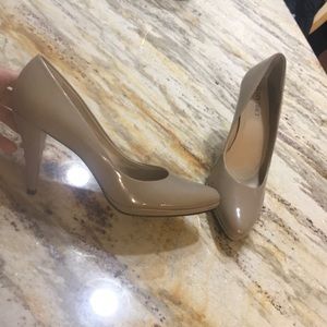 Ellen Tracy Patent Leather Platform Heels
